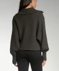 Elan women Sienna Collared Sweater in Charcoal 7 Elan women Sienna Collared Sweater in Charcoal -Elan Online Shop 14e1603605744305ad87155ee069c523 58a105c4 f20b 43db b291 4c5d8a0dac7d 1080x