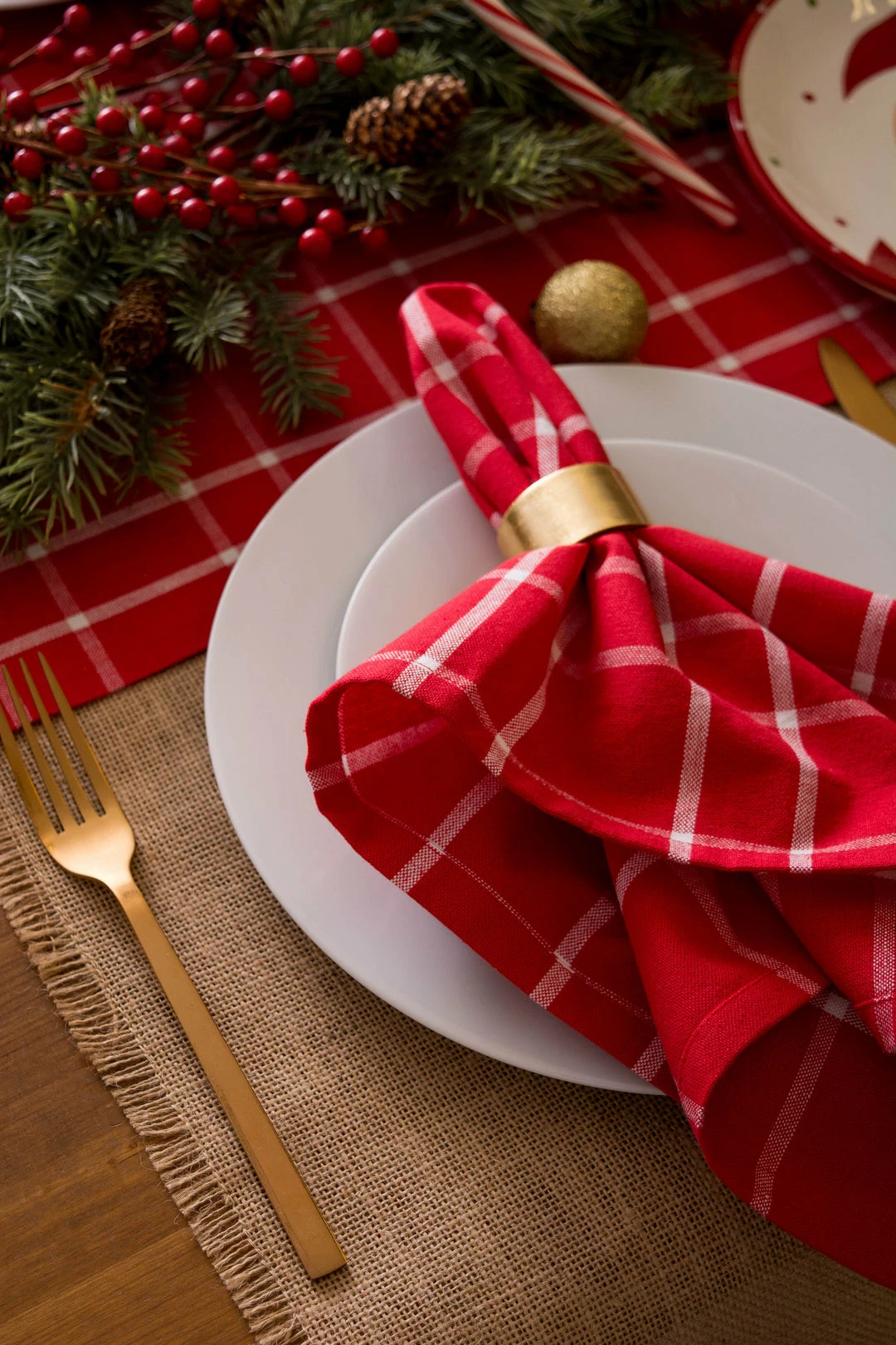 DII Christmas Holly Berry Plaid Napkin (Set of 6) 4 DII Christmas Holly Berry Plaid Napkin (Set of 6) - Image 2