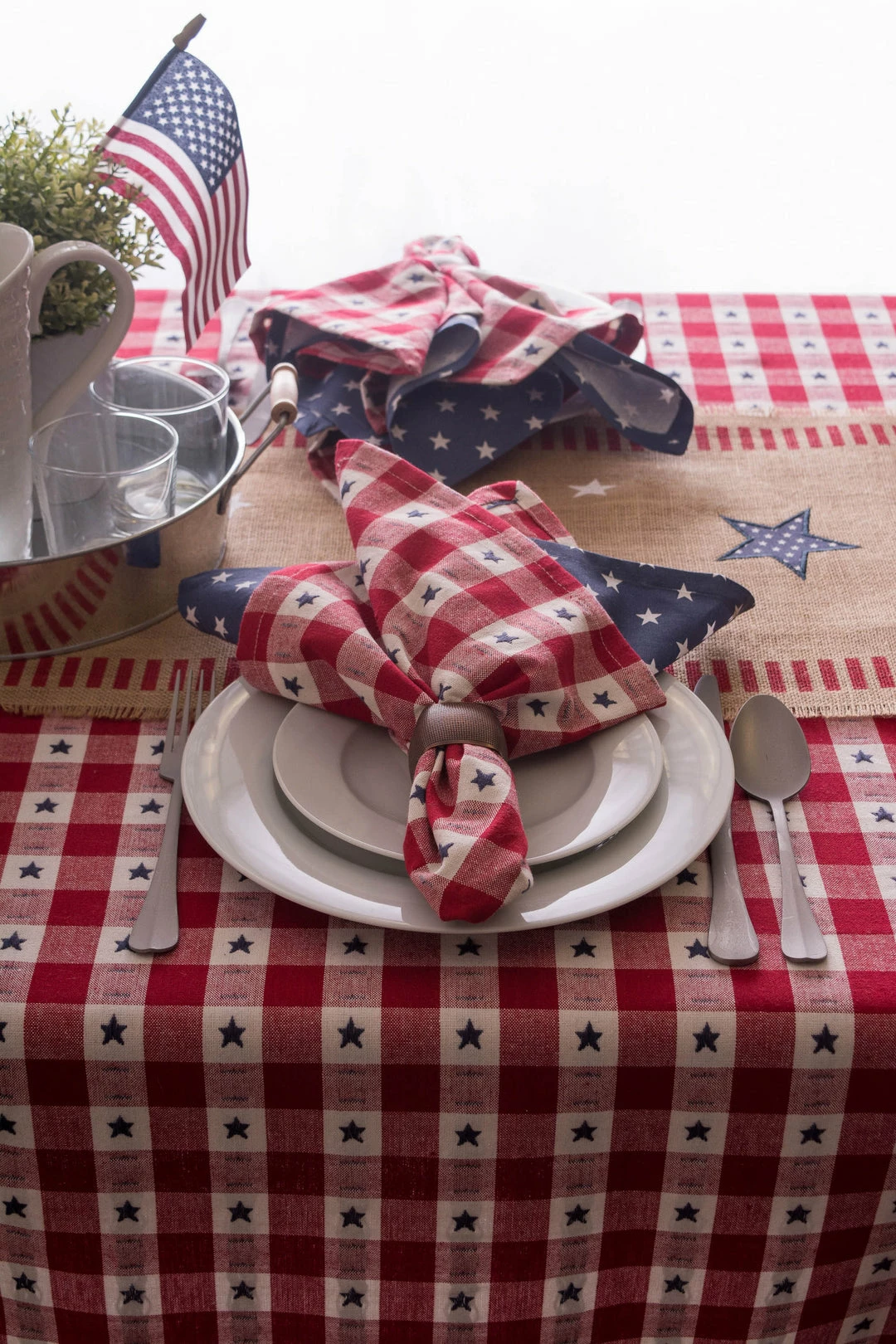 DII 4th of July Star Check Napkin (Set of 6) 4 DII 4th of July Star Check Napkin (Set of 6) - Image 2