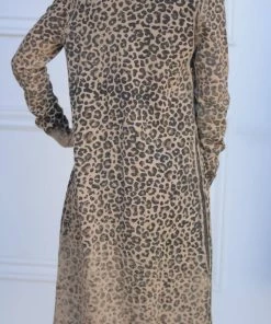 Elan women Rue Leopard Cardigan in Leopard -Elan Online Shop 8063cfadd1bd40c8b992ce9e2eedb352 1080x