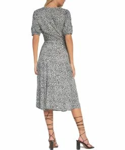 Elan Womens Animal Print Maxi Wrap Dress -Elan Online Shop 9f8667ec682941bf8d2fdcc2b7983d96 1080x