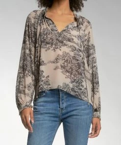 Elan women Animal Print Sweater in Black/Cream