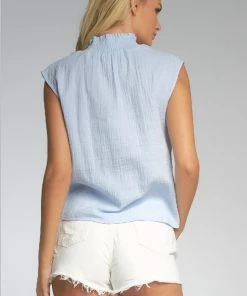 Elan women Julie Sleeveless Tie Top in Light Blue 7 Elan women Julie Sleeveless Tie Top in Light Blue -Elan Online Shop e5129386d6b14e6296b2055427b78b33 55a41e2a 19c1 4afd bfba d34a8599c2ab 1080x