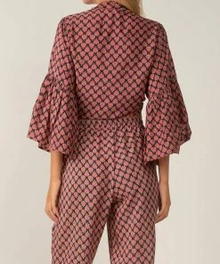 Elan women Effortless Tie Front Top in Navy Rose Leaf -Elan Online Shop e66ae6da1cf147d4a5c74b8893943a3e 0d1dda02 6364 444b bd28 9666e908347a 1080x