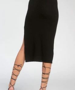 Elan women Side Slit Skirt in Black -Elan Online Shop f16e0d709fc24f3f86972d650fd9cf5f d624da1d 402b 4fcc a5e9 2676bd5b5528 1080x